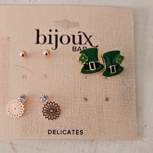Green and Gold Earrings Set